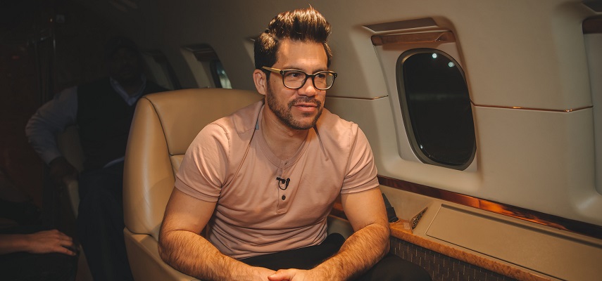 tai-lopez-social-media-marketing-guru-private-jet